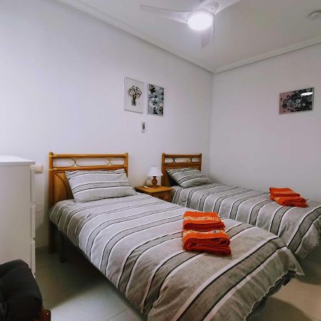 El Sombrero Apartment With Free Wifi Playa Del Cura Torrevieja Zewnętrze zdjęcie