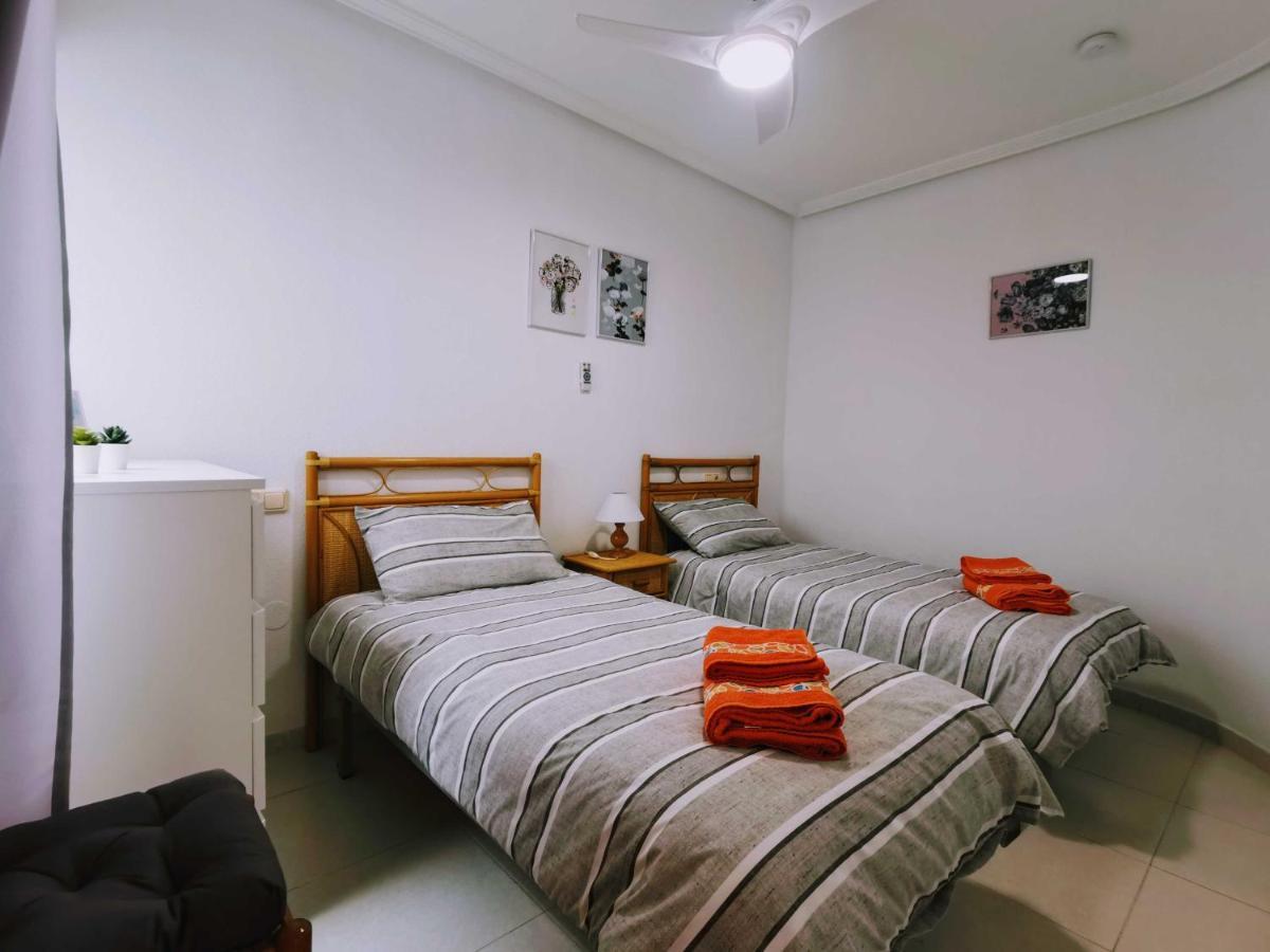 El Sombrero Apartment With Free Wifi Playa Del Cura Torrevieja Zewnętrze zdjęcie