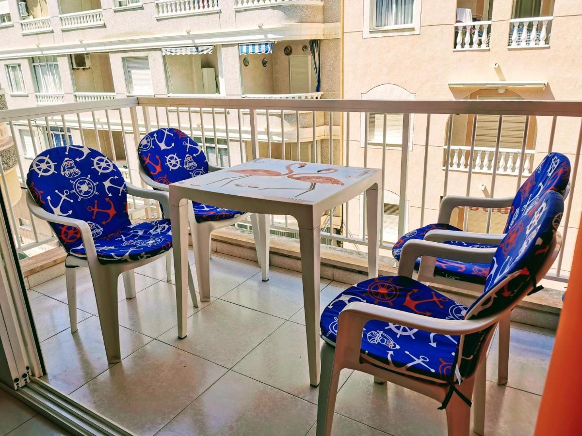 El Sombrero Apartment With Free Wifi Playa Del Cura Torrevieja Zewnętrze zdjęcie
